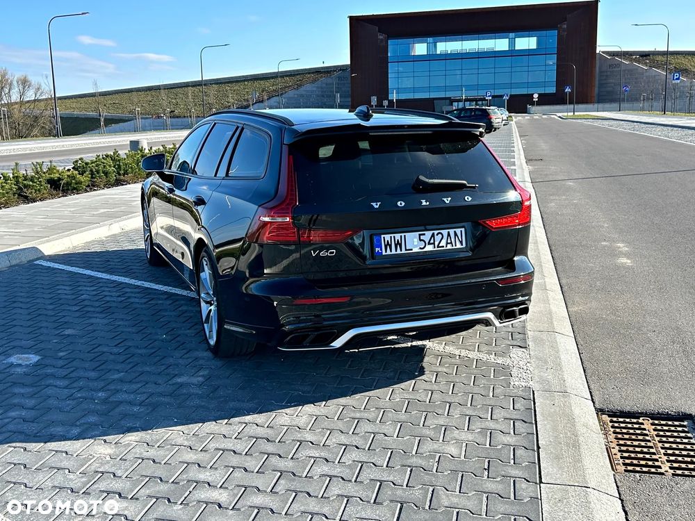 Volvo V60 T5 Momentum Pro - 6