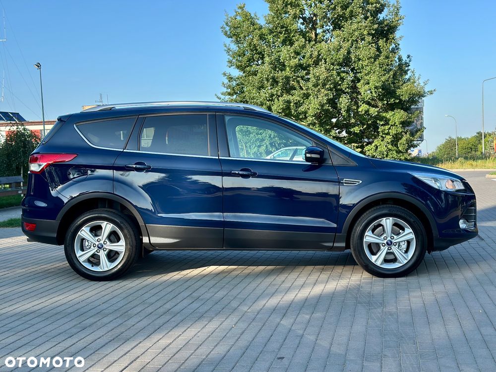 Ford Kuga 2.0 TDCi 2x4 Titanium - 12