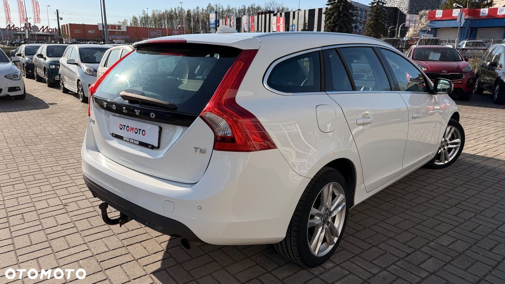 Volvo V60 - 16