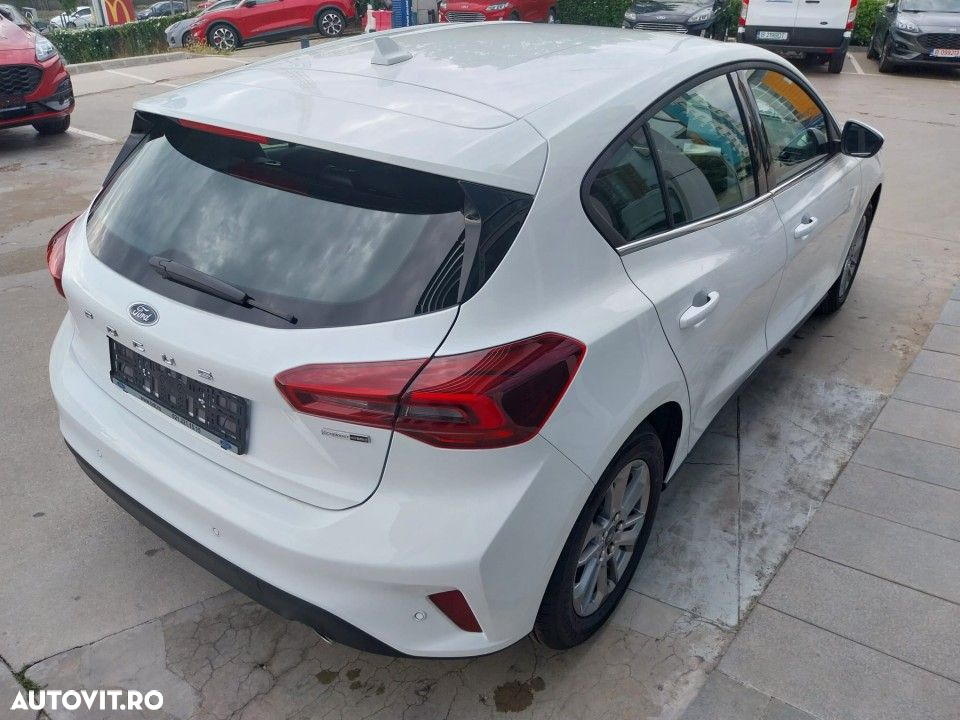 Ford Focus - 4