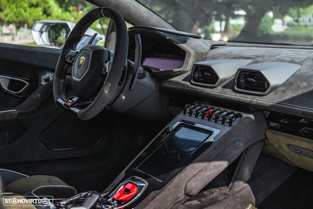 Lamborghini Huracán STerrato - 24