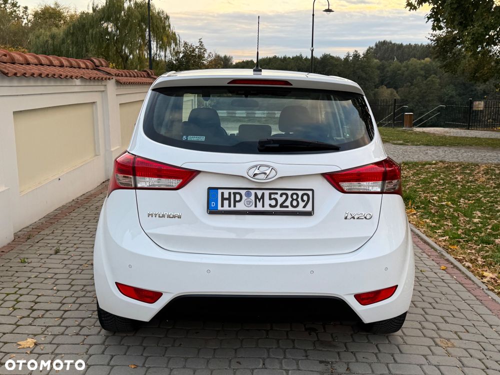 Hyundai ix20 - 27