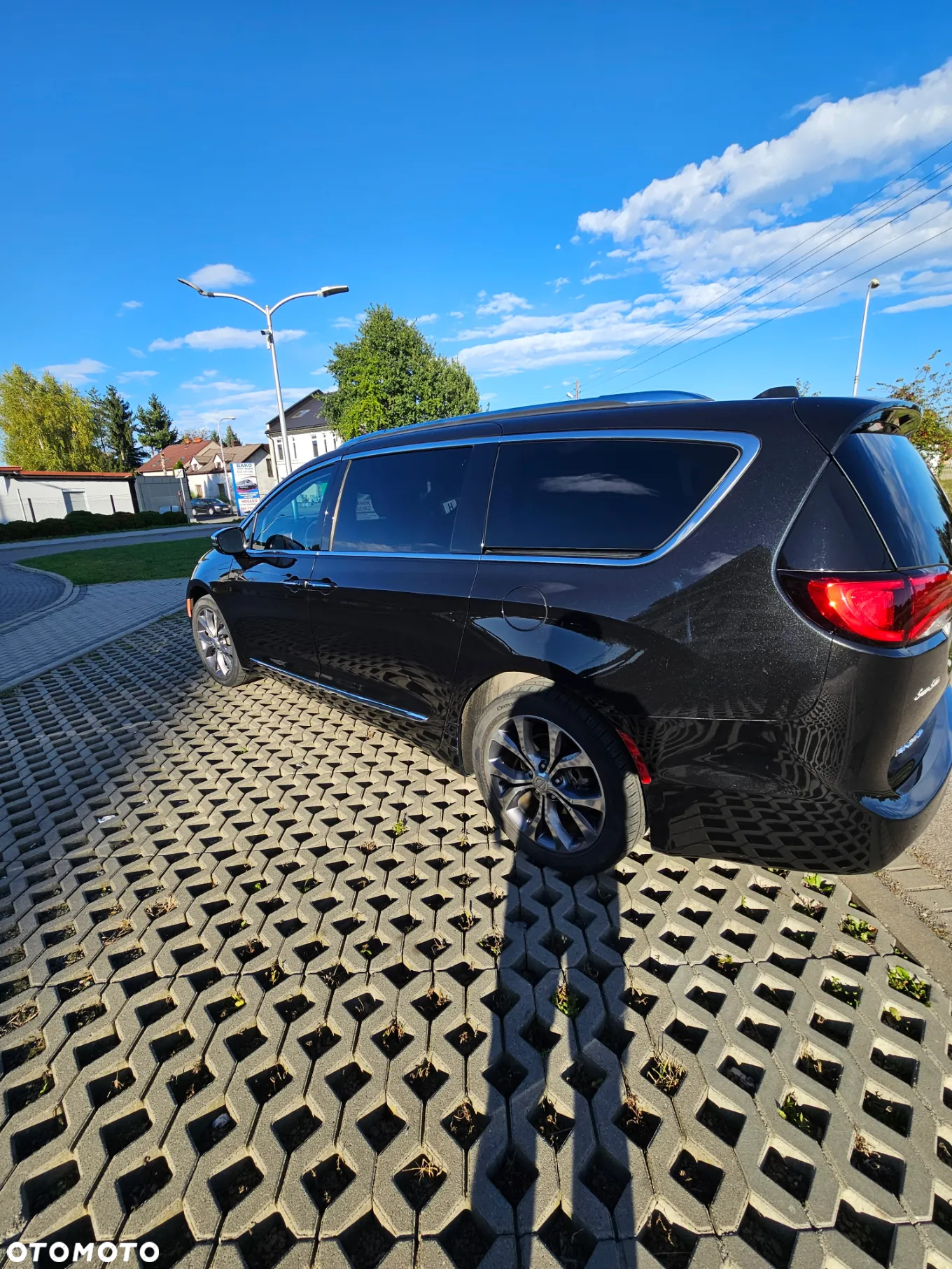 Chrysler Pacifica - 21