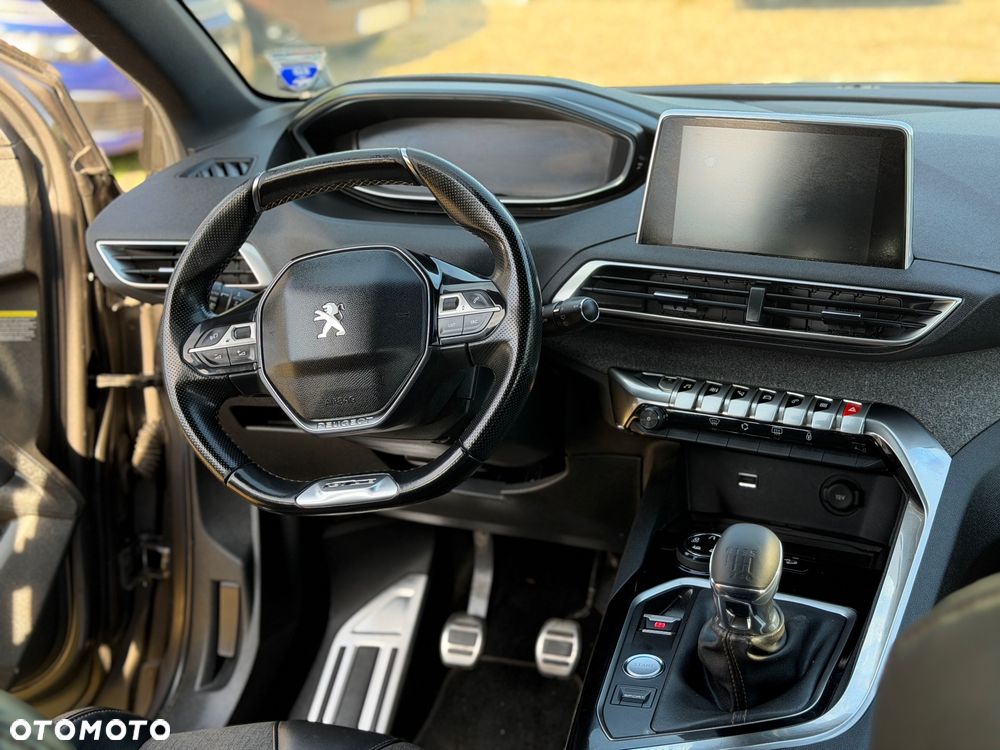 Peugeot 5008 1.6 BlueHDi Allure 7os - 29