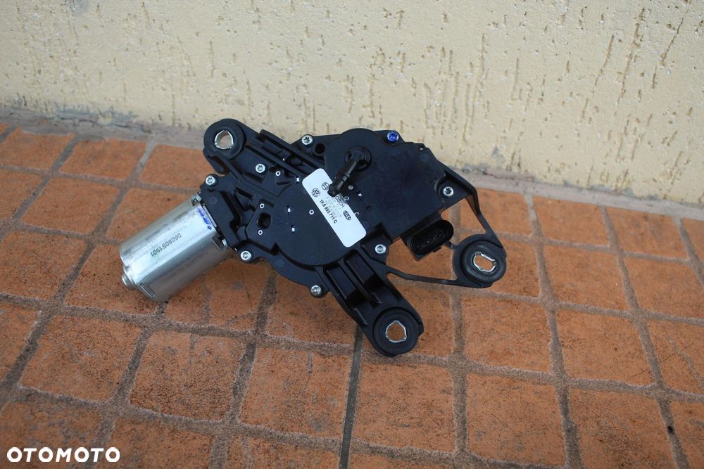 SILNICZEK WYCIERACZKI KLAPY TYŁ VW GOLF V 1K6955711C - 1