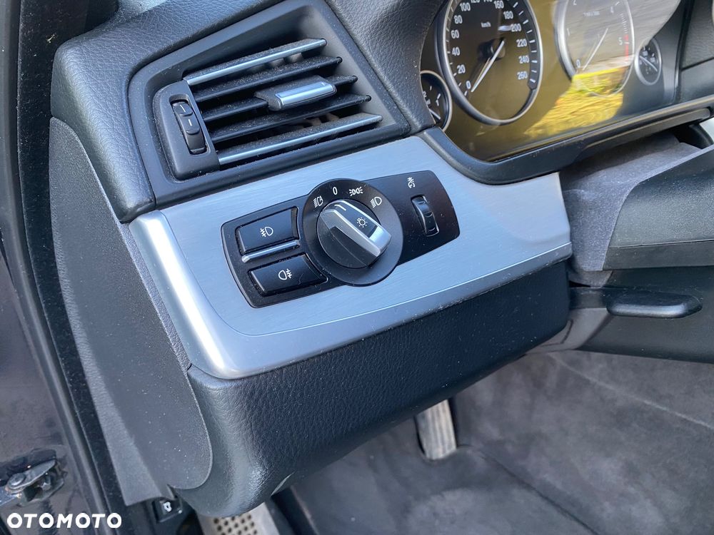 BMW Seria 5 - 21