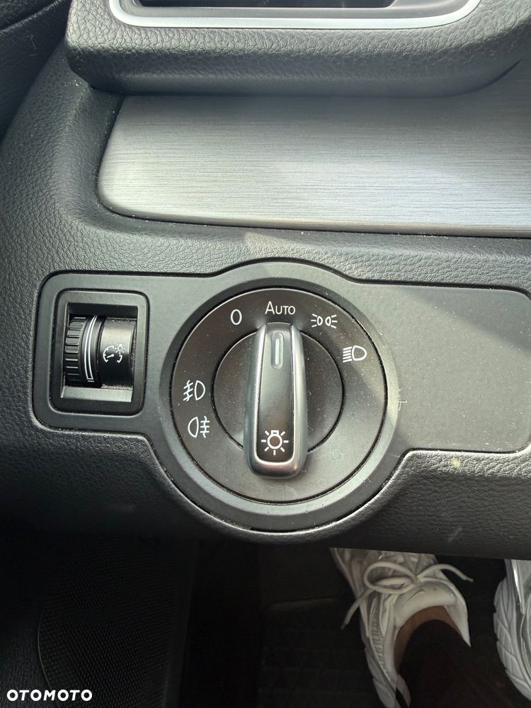 Volkswagen Passat Variant 2.0 TDI 4Mot Highline DSG - 16