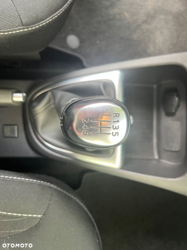 Renault Captur - 14