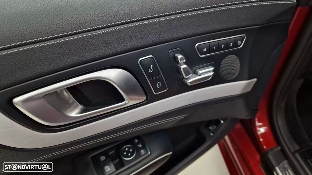 Mercedes-Benz SL 400 9G-TRONIC designo edition — fotografia 25