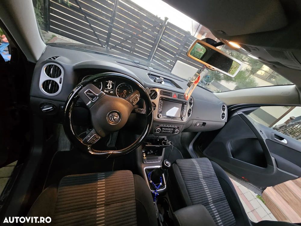 Volkswagen Tiguan 2.0 TDI DPF 4Mot Comfortline - 3