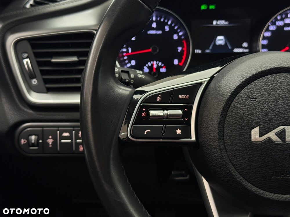 Kia XCeed 1.5 T-GDI M - 22