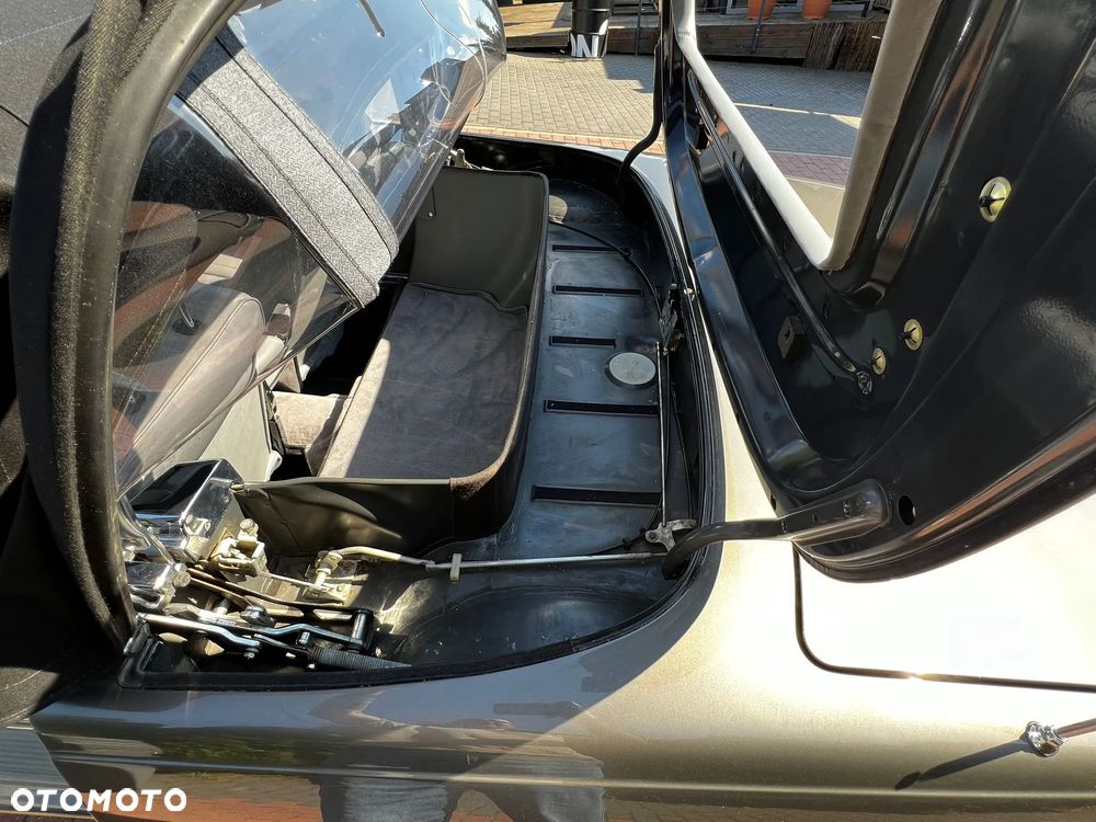 Mercedes-Benz SL - 9
