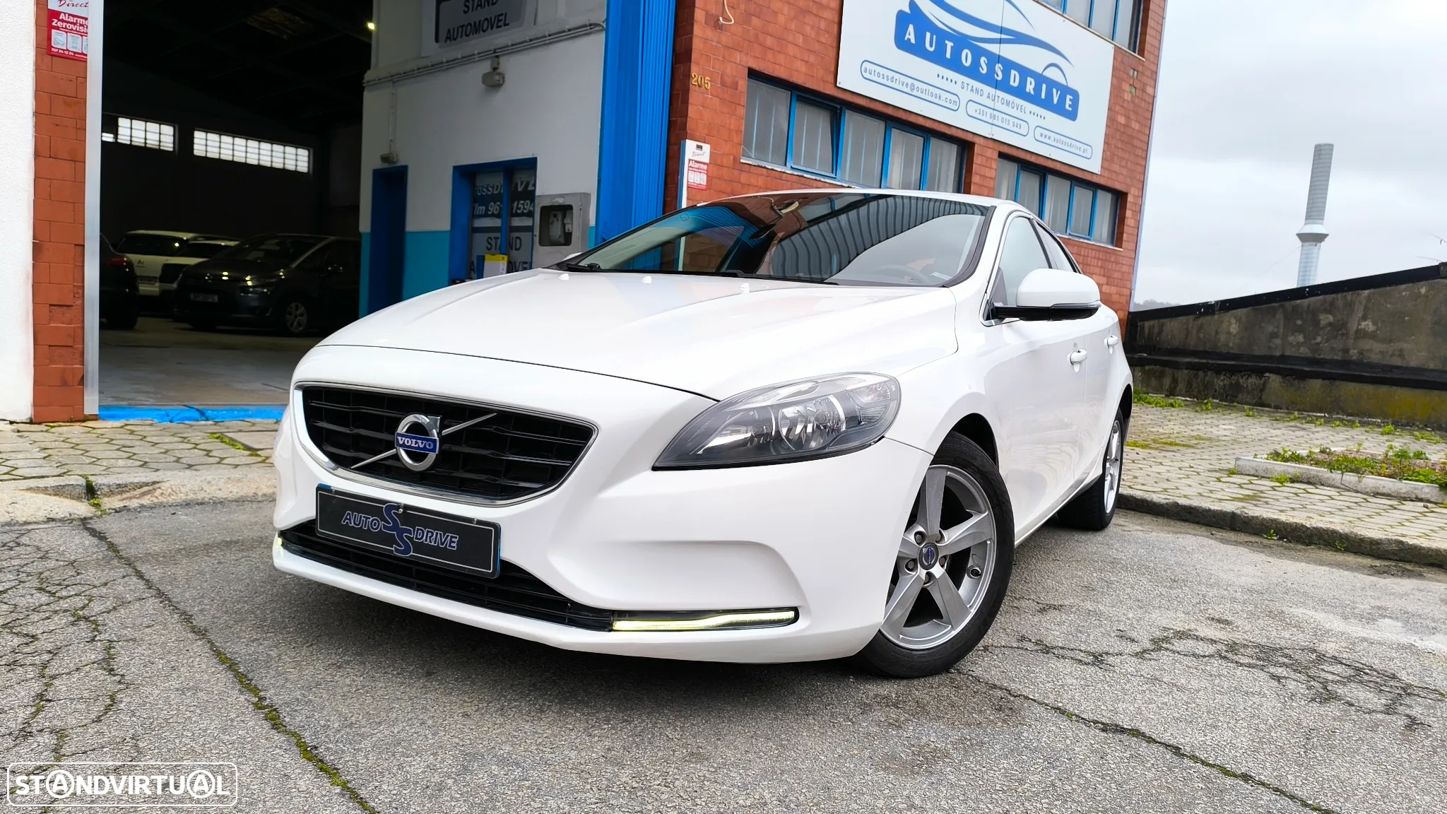 Volvo V40 1.6 D2 Eco Momentum - 16