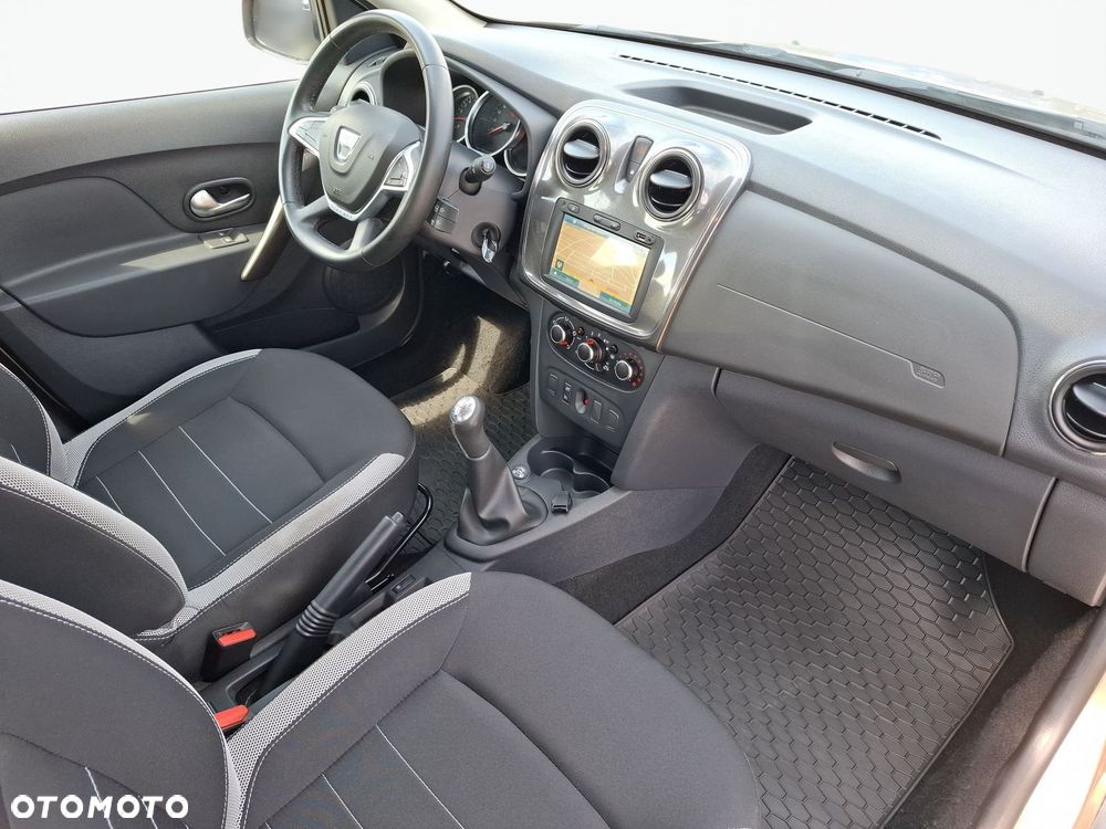 Dacia Sandero Stepway 1.0 TCe Laureate S&S - 25