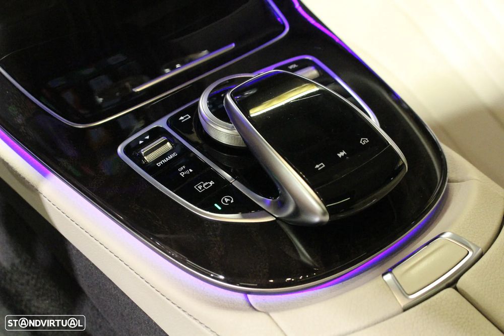 Mercedes-Benz CLS 300 d - 31