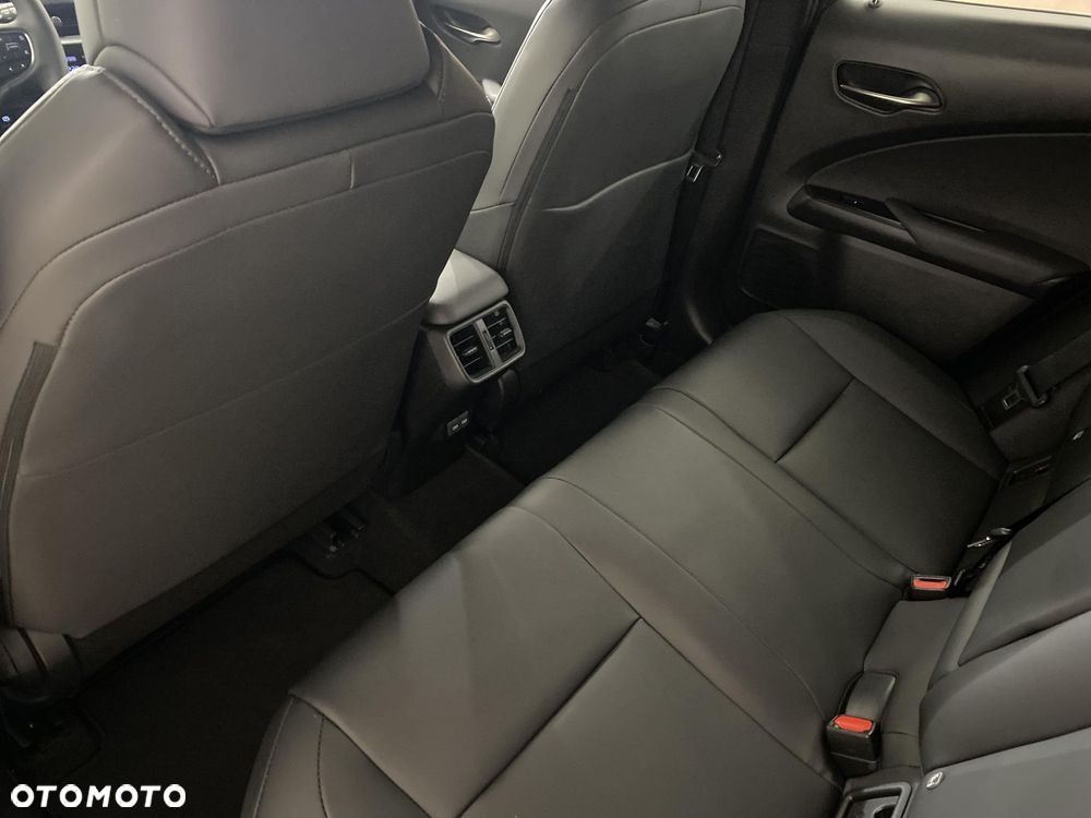 Lexus UX 300h F Sport Design - 11