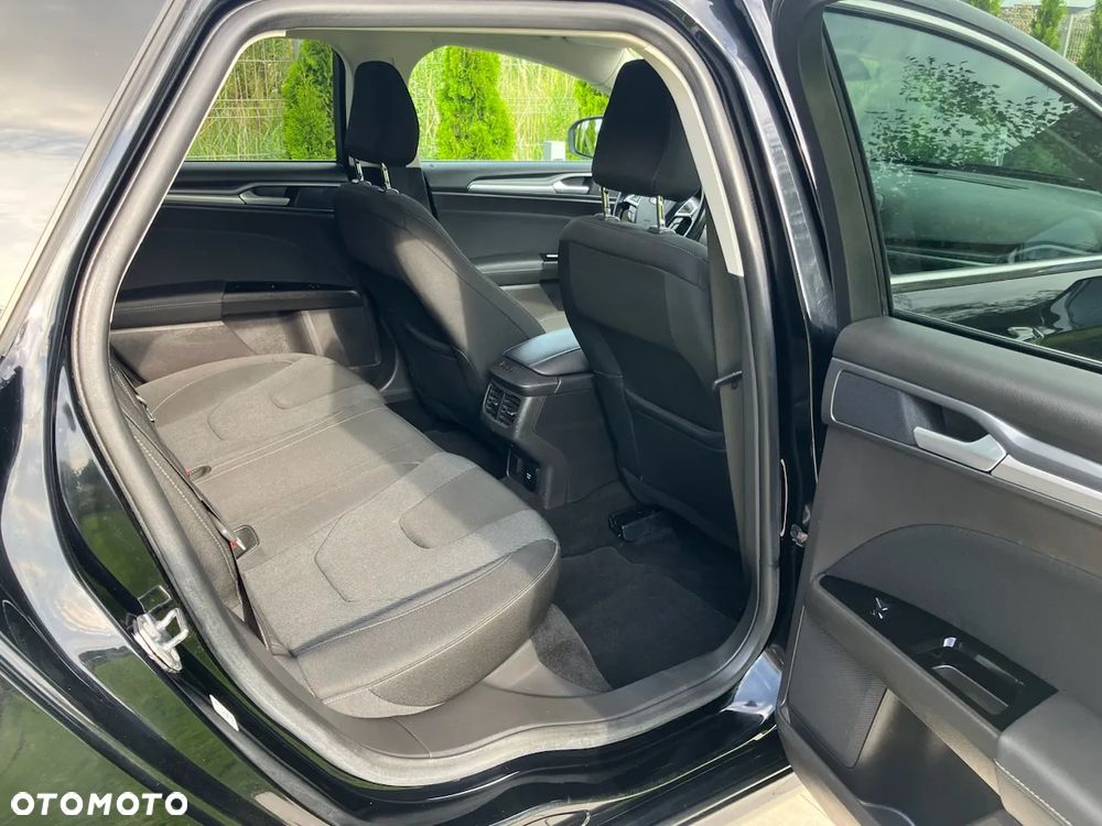 Ford Mondeo 2.0 TDCi Titanium PowerShift - 23