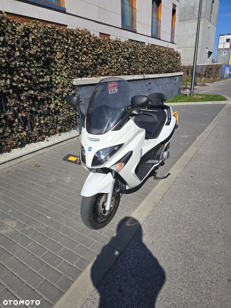 Piaggio Xevo - 10