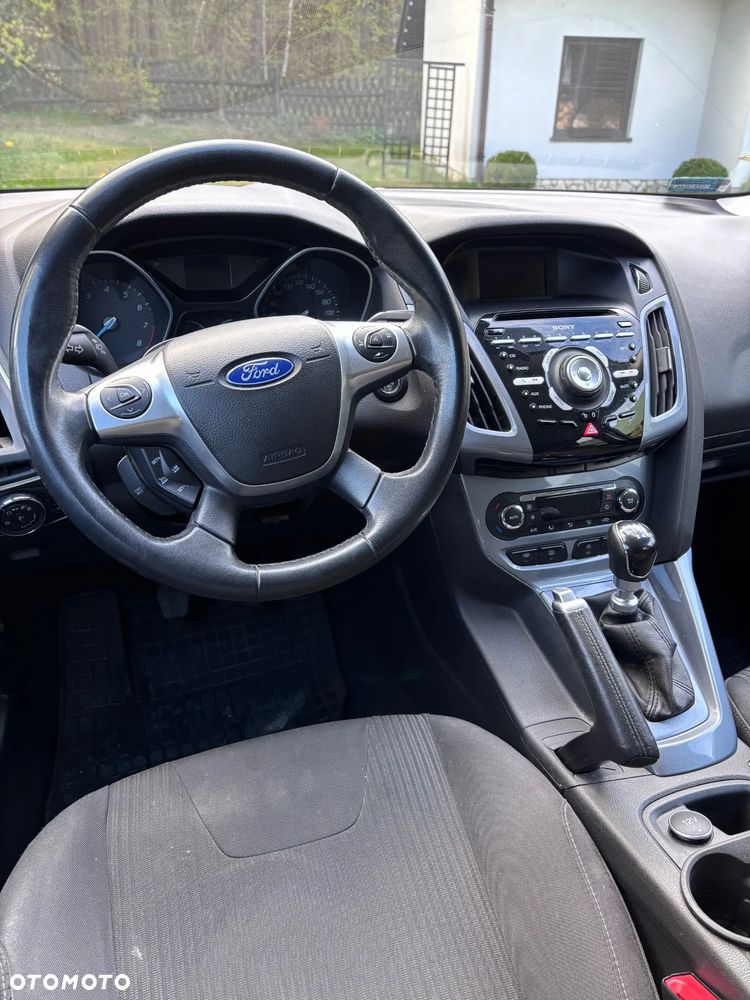 Ford Focus 1.6 EcoBoost Titanium - 23