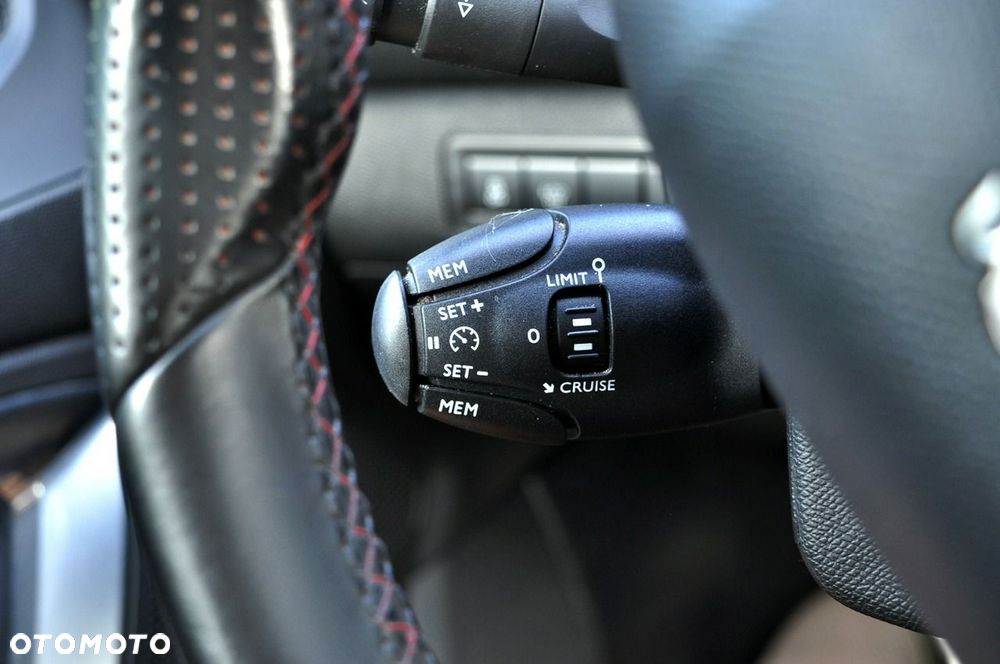 Peugeot 308 e-HDi FAP 115 Stop&Start Business Line Niveau 1 - 25