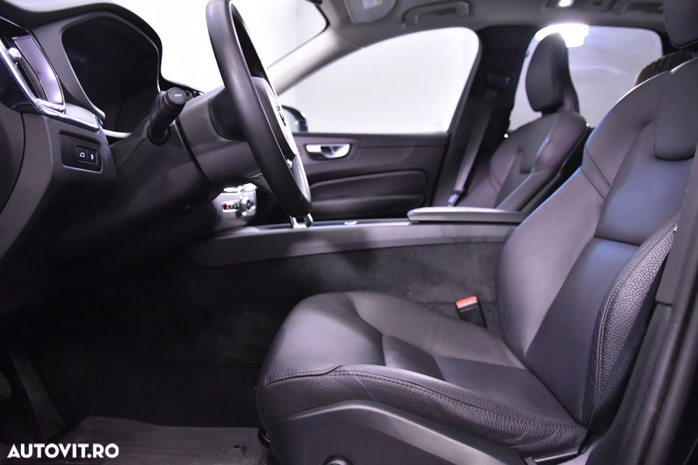 Volvo XC 60 - 22