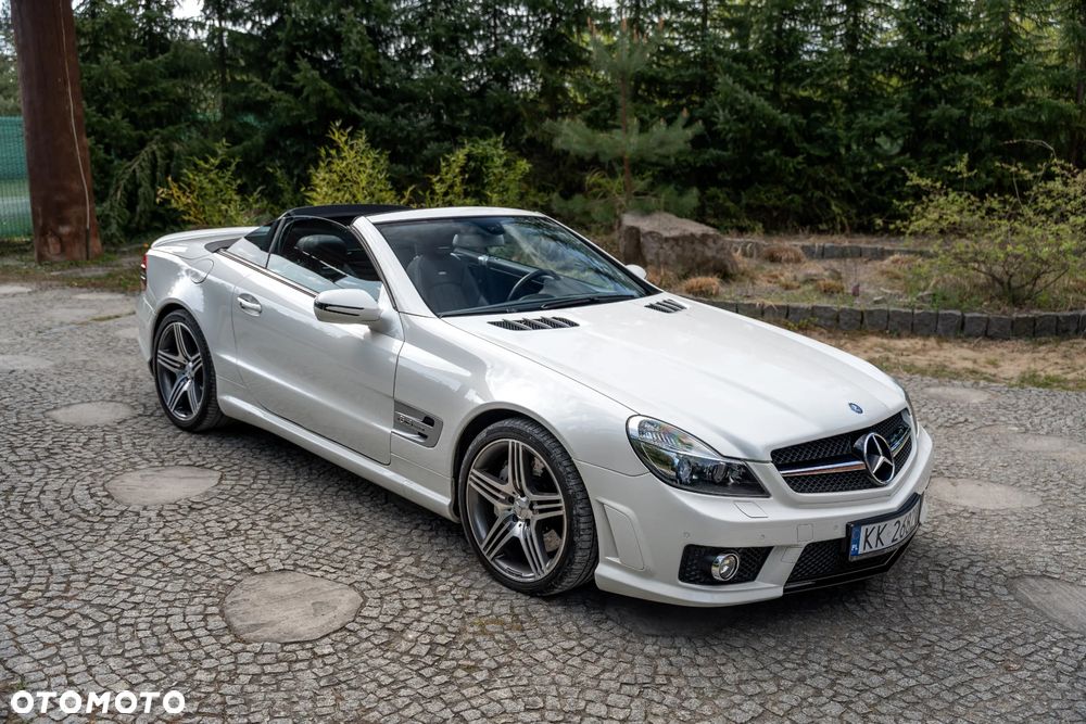 Mercedes-Benz SL 63 AMG - 21