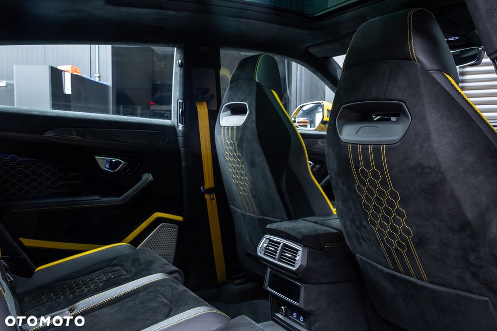 Lamborghini Urus - 29