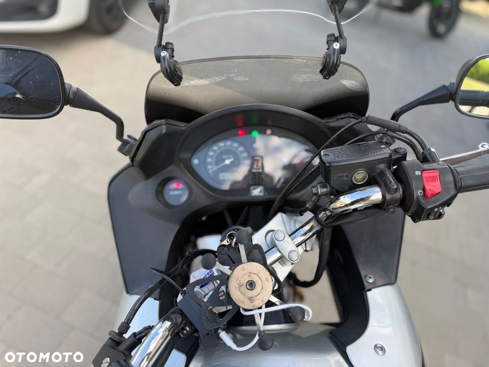 Honda CBF - 7