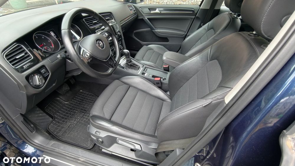 Volkswagen Golf 1.6 TDI Highline DSG - 25