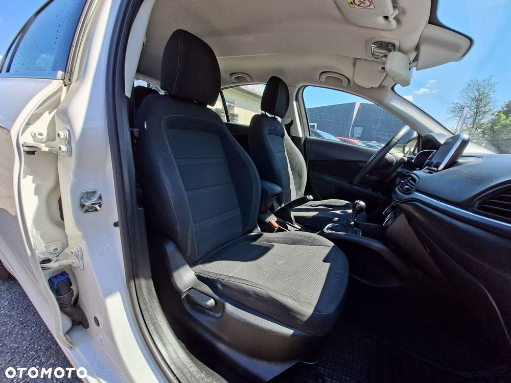 Fiat Tipo 1.4 T-Jet 16v Lounge EU6 - 22