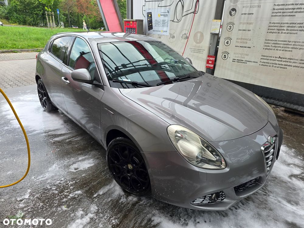 Alfa Romeo Giulietta 2.0 JTDM Distinctive - 12