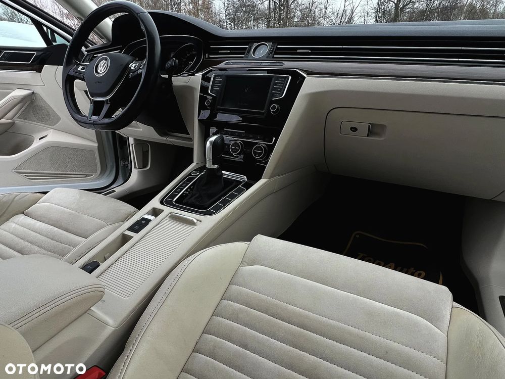 Volkswagen Passat 2.0 TDI SCR DSG Highline - 16