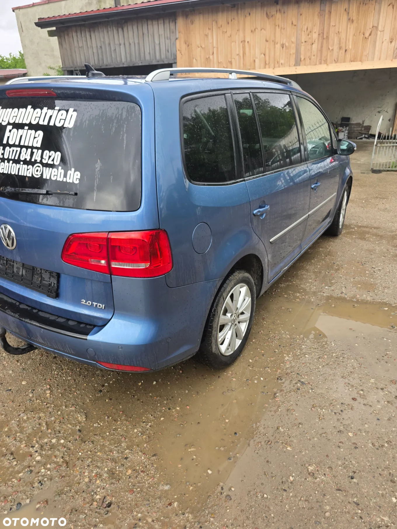 Volkswagen Touran 2.0 TDI DPF BlueMotion Technology DSG Highline - 5
