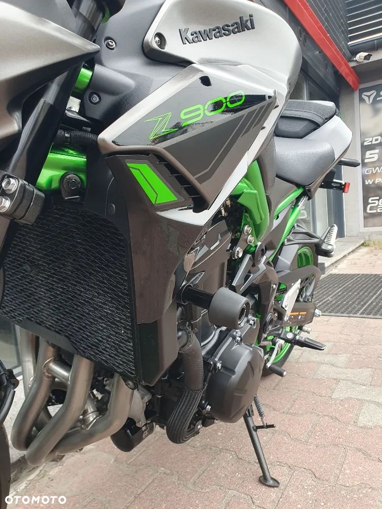 Kawasaki Z 900 - 6