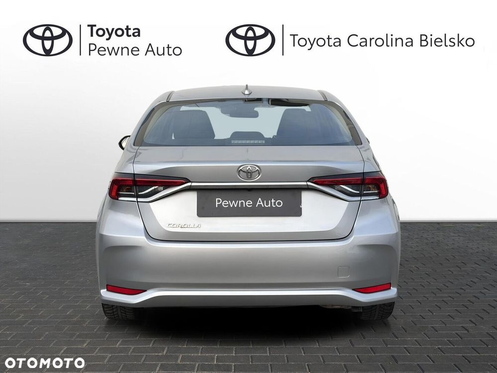 Toyota Corolla - 4