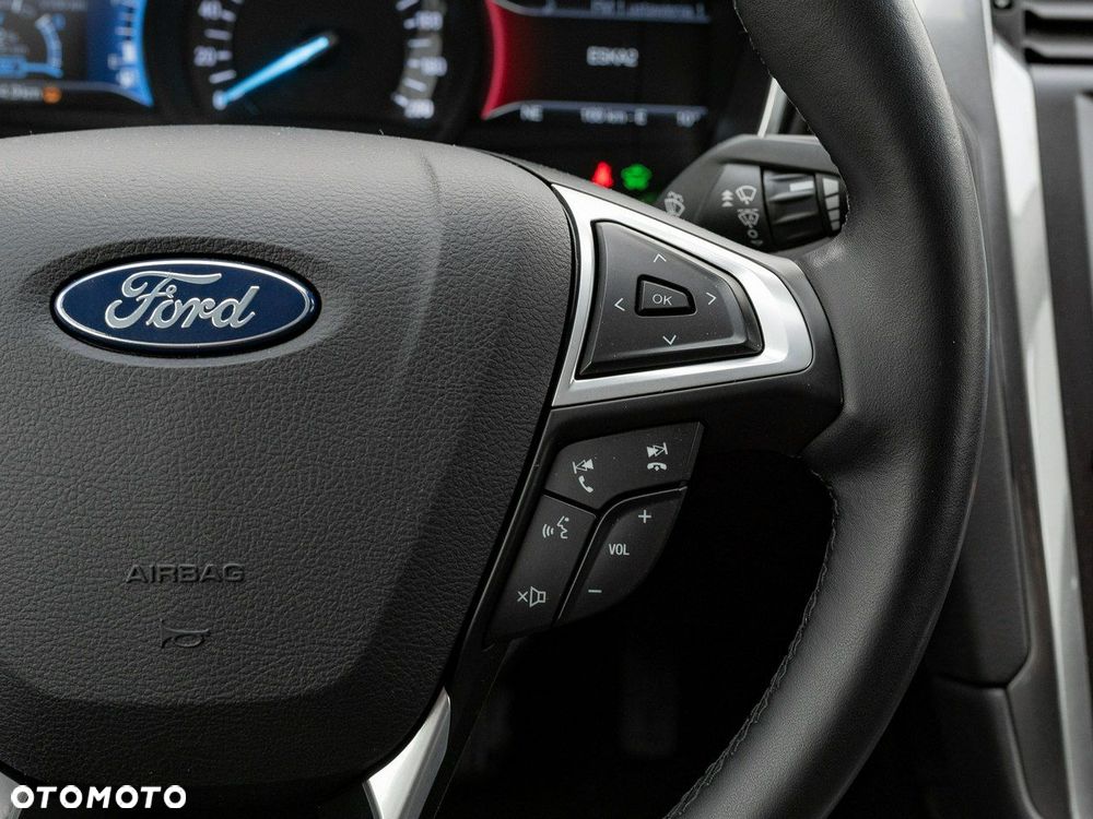 Ford Mondeo - 17