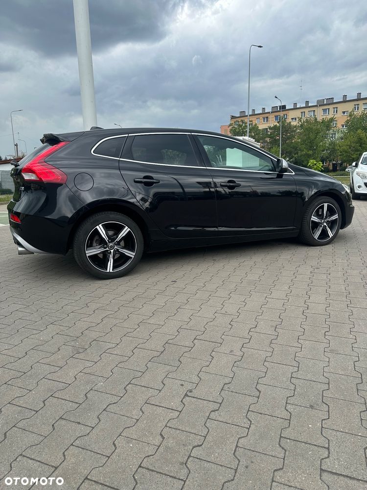 Volvo V40 T3 Drive-E R-Design Momentum - 3