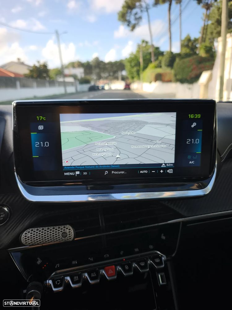 Peugeot e-2008 GT - 23