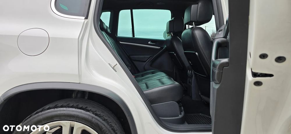 Volkswagen Tiguan 2.0 TDI 4Mot R-Style - 25