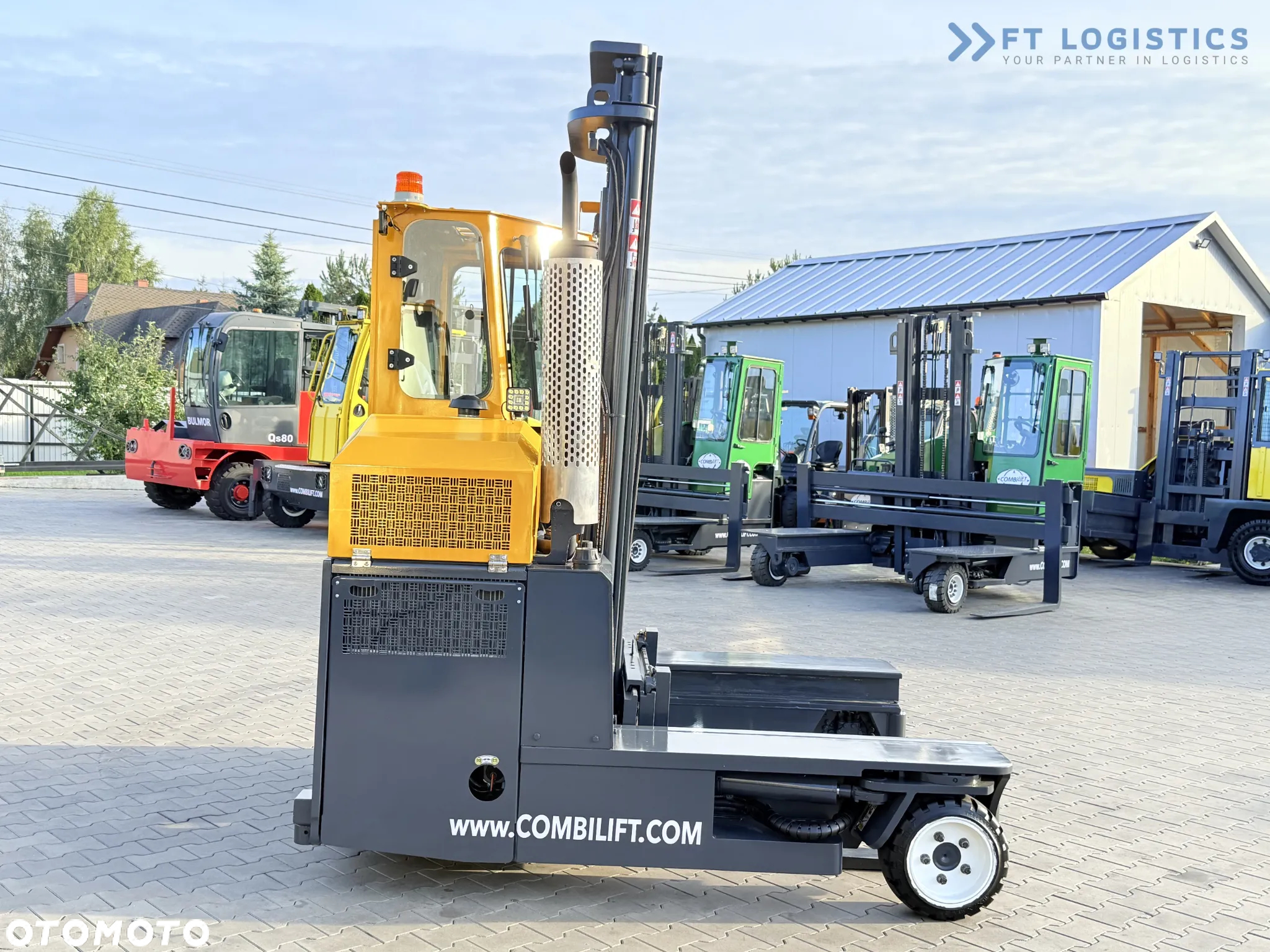 Combilift WÓZEK CZTEROKIERUNKOWY - WIELOKIERUNKOWY C3000 / GAZ/ DUPLEX 4500MM /JEDYNE 3096 MOTOGODZIN /  PRZESUW WIDEŁ / PEŁNA KABINA / STAN IDEALNY / Szeroka oferta wózków czterokierunkowych i bocznych, dopasowanych do różnorodnych potrzeb i zastosowań - 7