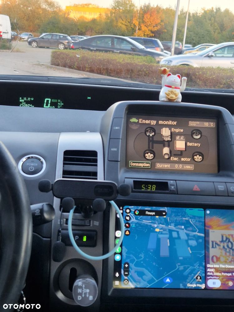 Toyota Prius - 10