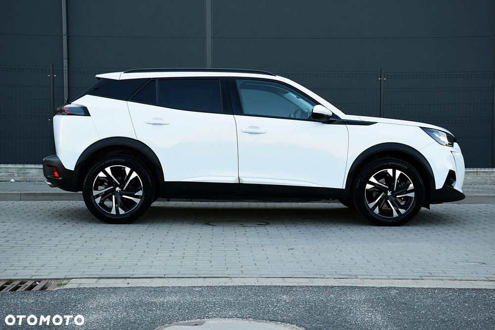 Peugeot 2008 1.5 BlueHDi Allure S&S EAT8 - 3