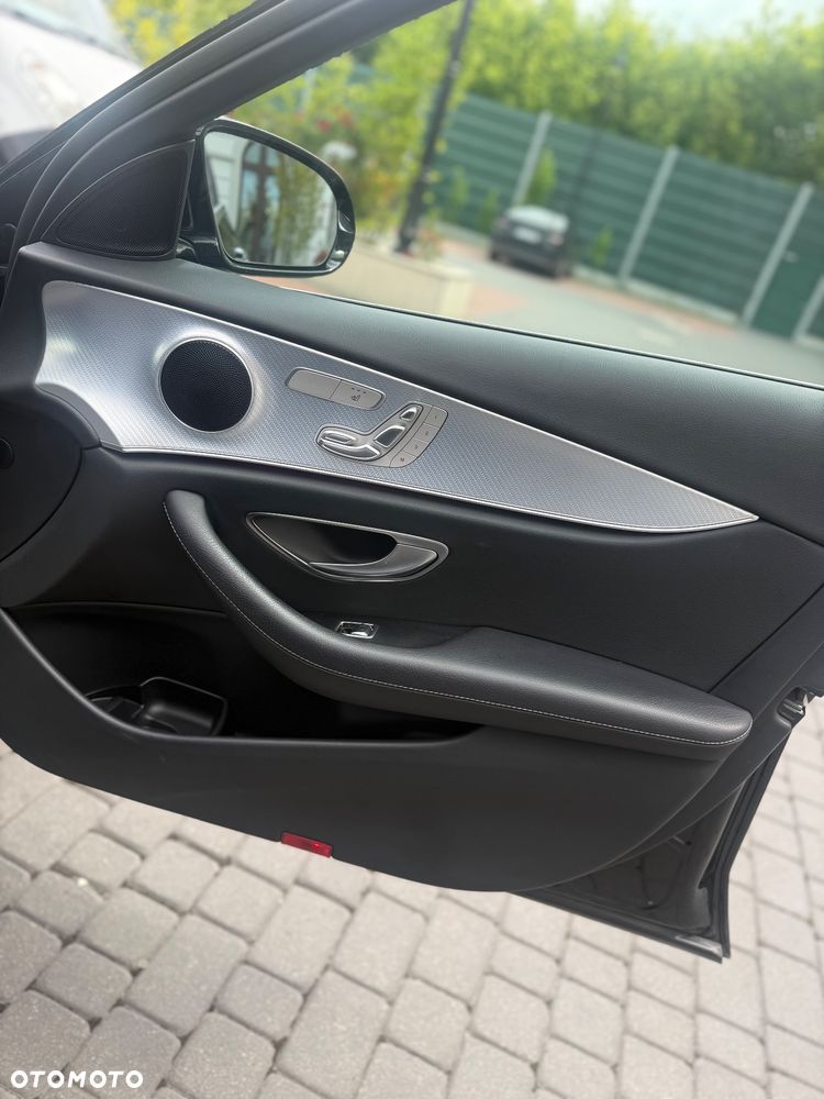 Mercedes-Benz Klasa E 220 d 4-Matic Avantgarde - 9