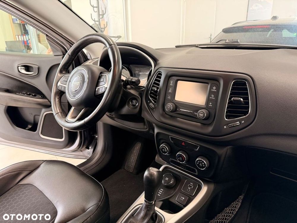 Jeep Compass 2.4I 4x4 Automatik Limited - 31