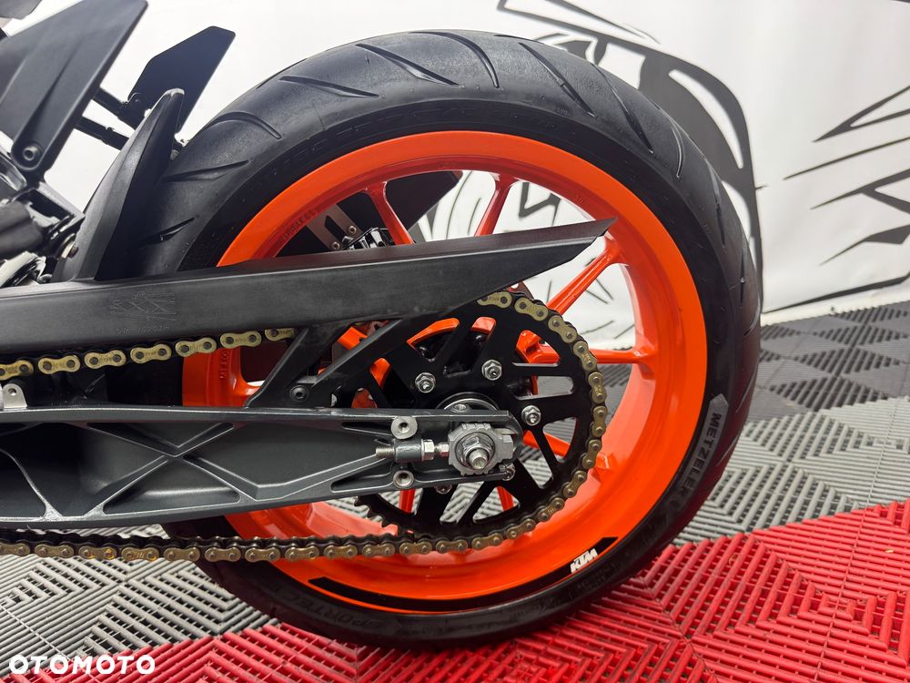 KTM Duke - 18