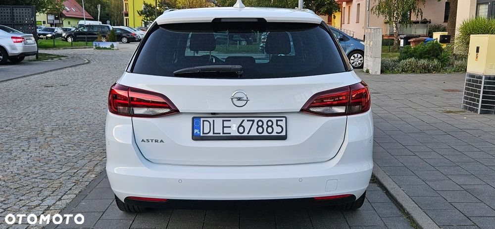 Opel Astra 1.6 D Start/Stop Dynamic - 6