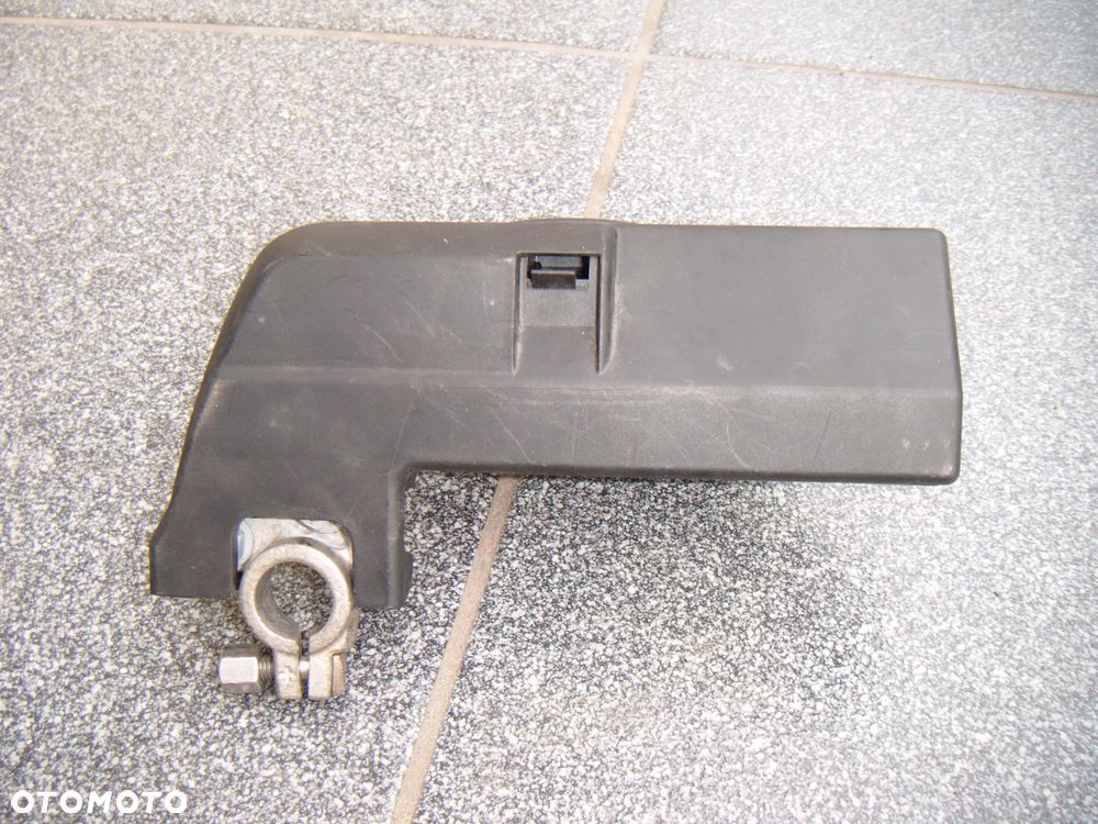 a6 c6 3.0 tdi klema plusowa  4f0915459 - 1
