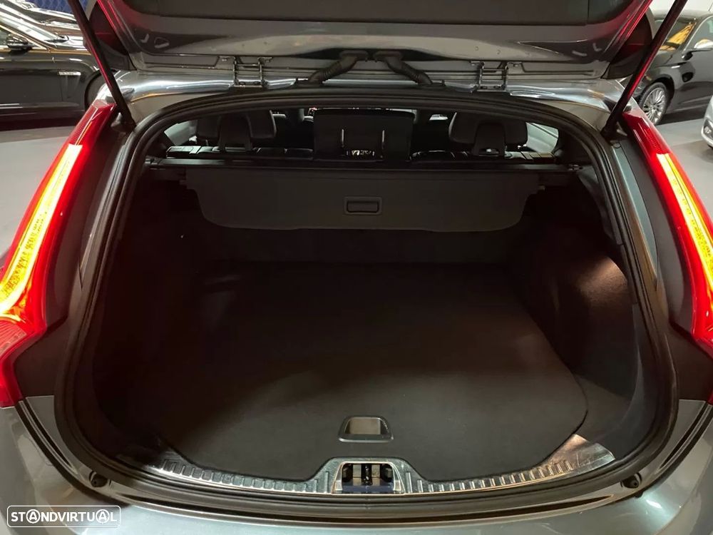 Volvo V60 2.0 D4 R-Design Geartronic - 18