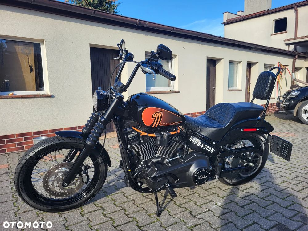 Harley-Davidson Softail Street Bob - 1