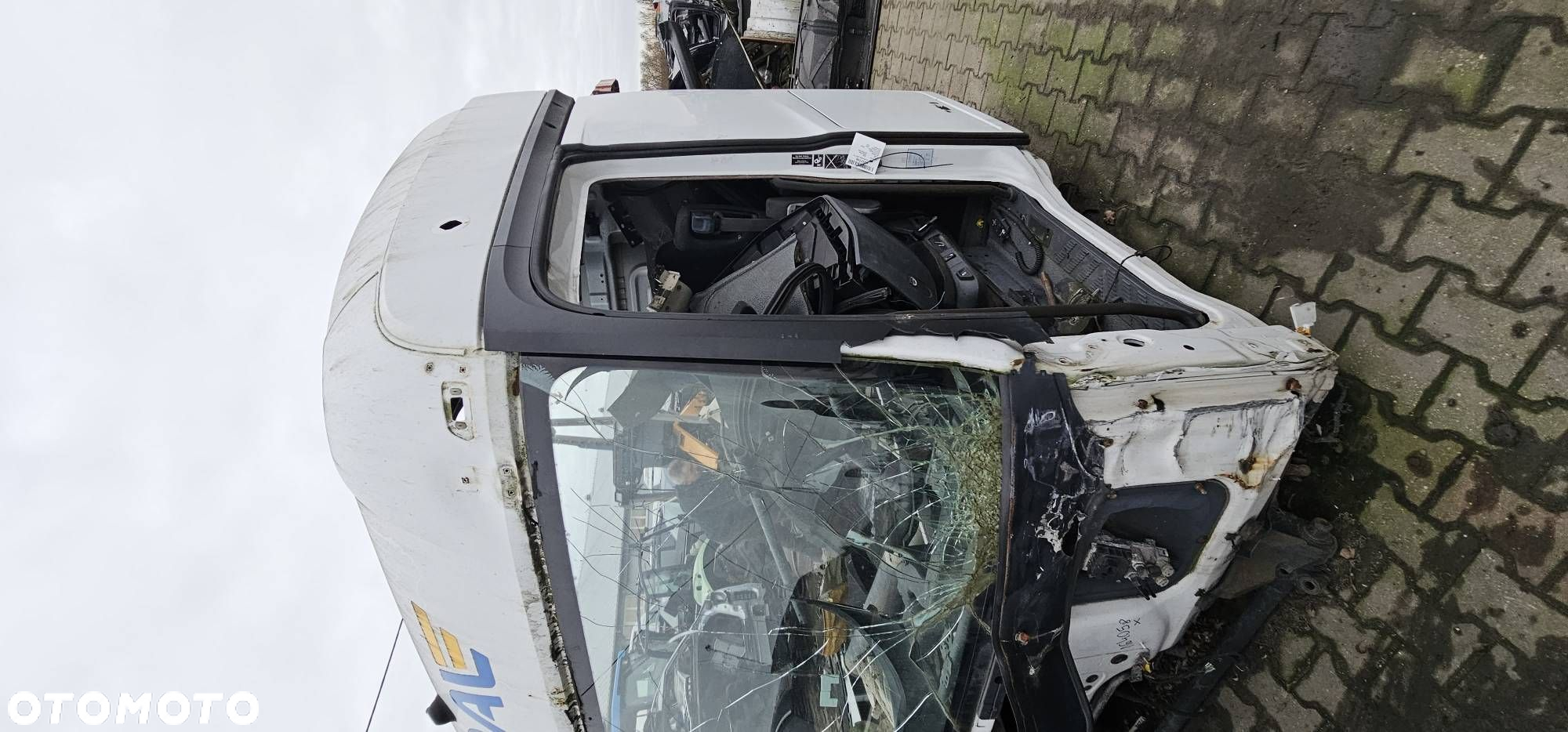 ĆWIARTKA BŁOTNIK LEWY TYŁ MERCEDES ACTROS 1824 - 2